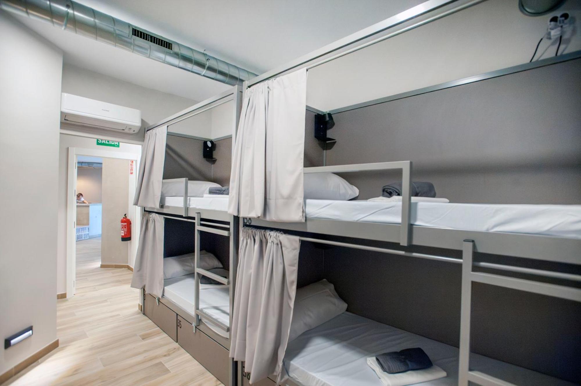 Hostel Dos Estaciones - Free Towels, Coffee & Tea, Remote Check-In Alicante Exterior foto