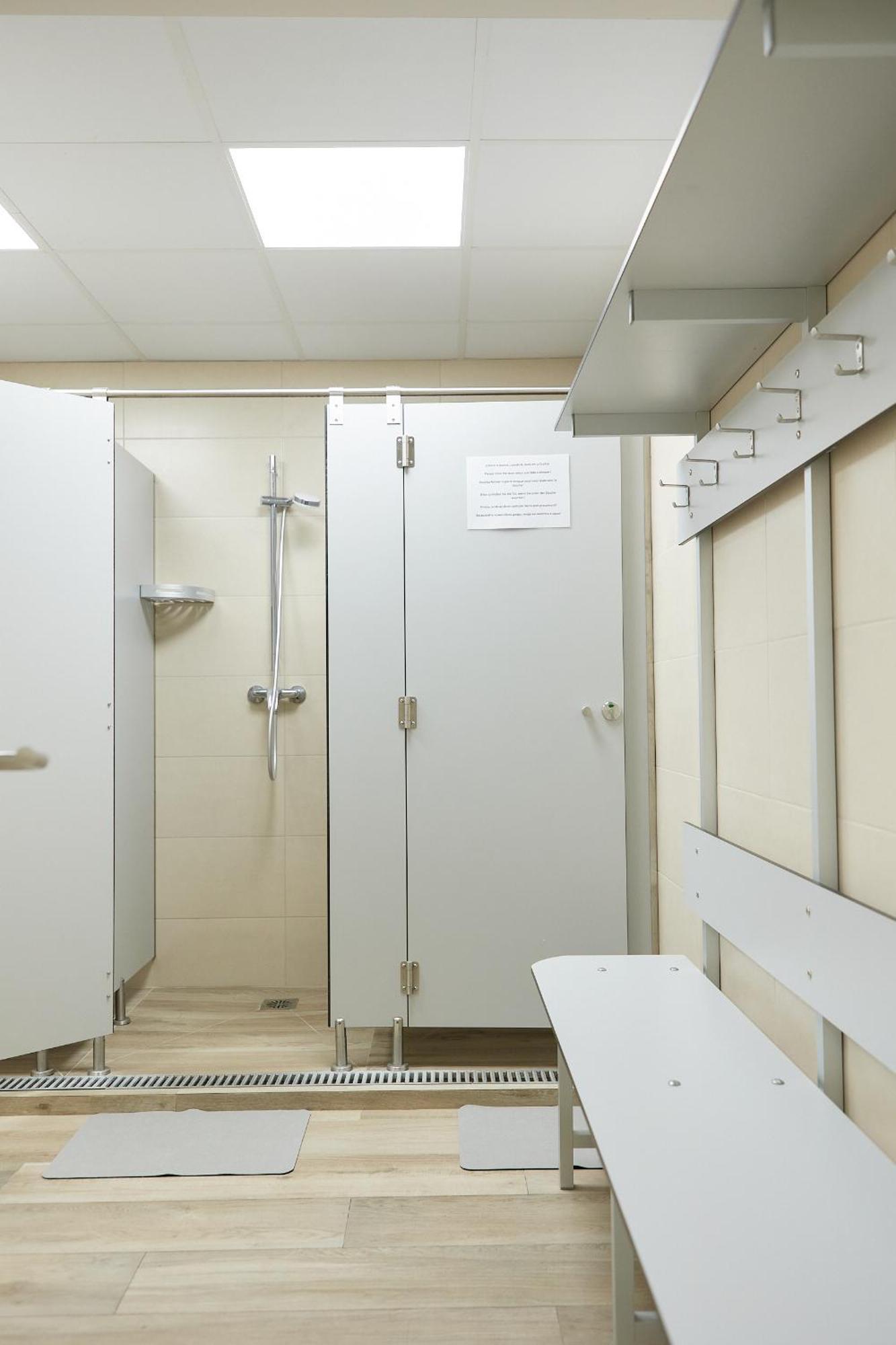 Hostel Dos Estaciones - Free Towels, Coffee & Tea, Remote Check-In Alicante Exterior foto